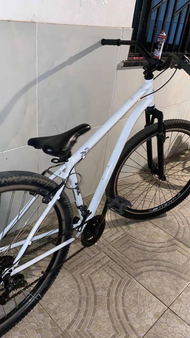 Vende-se Bicicleta aro 29 Caloi velox. 