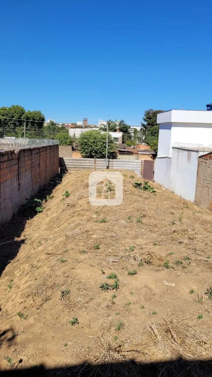 Terreno Área em Uberlândia - Foto 2
