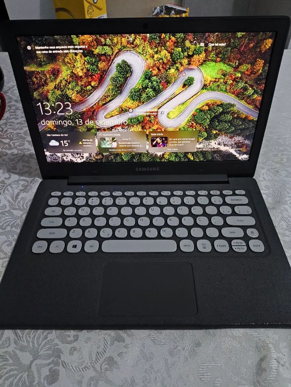 Notebook Samsung c/biometria e hdmi