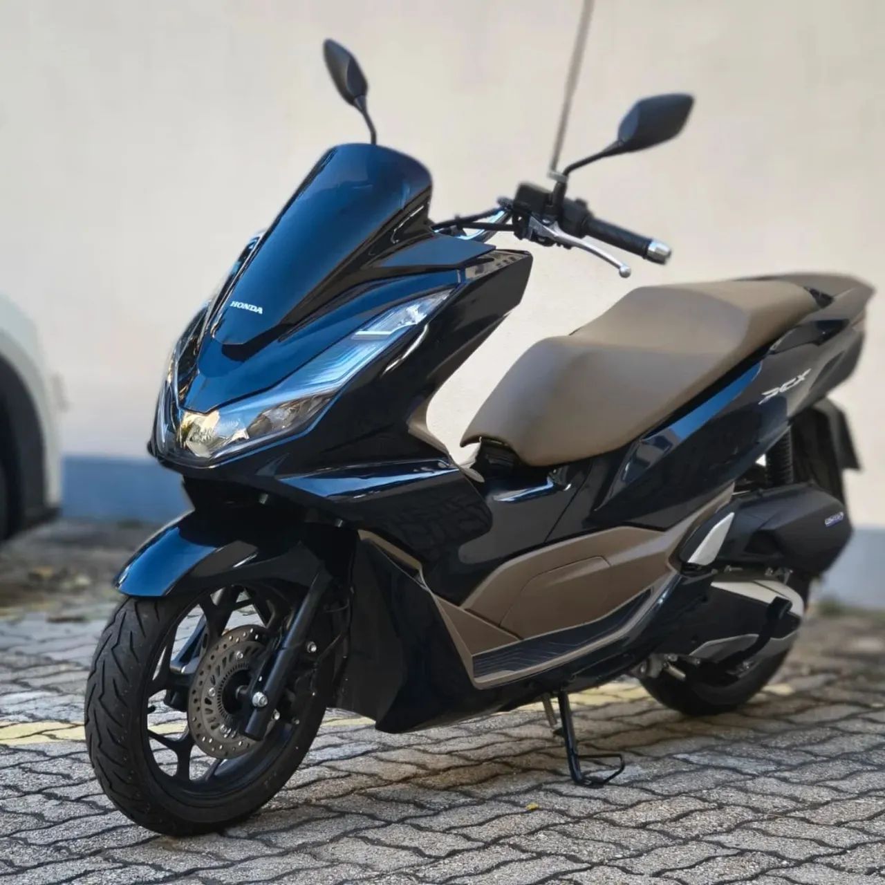 PCX DLX ABS 2026