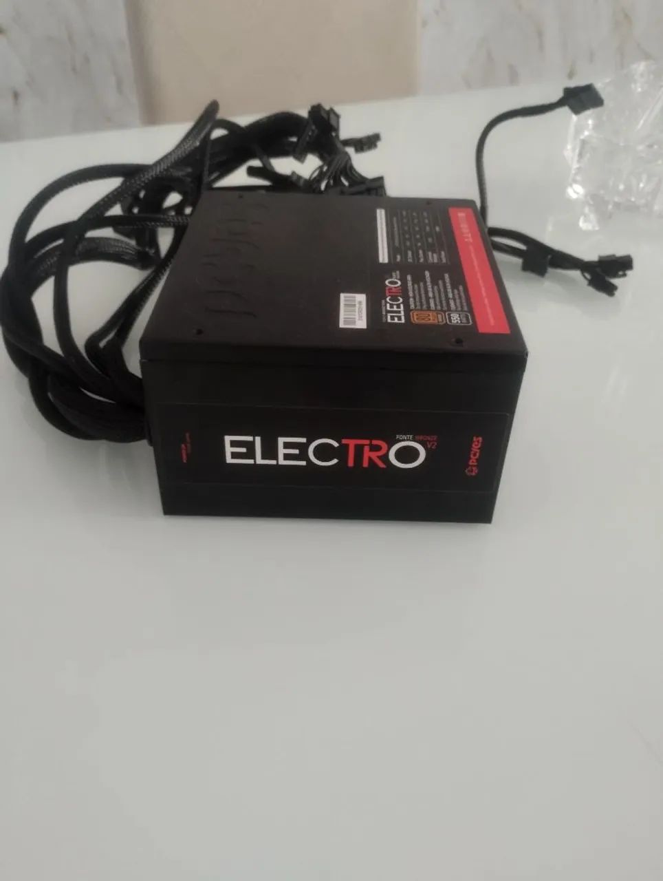 Fonte Electro V2 Black Vulcan 550W 80 Plus Bronze ? praticamente nova! - Foto 3