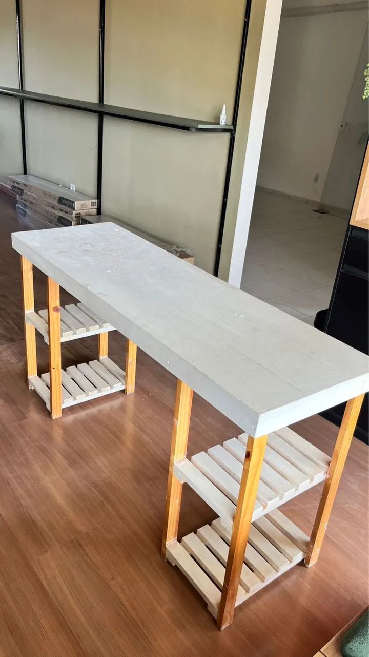 Mesa Rústica de Pallet com 2 Prateleiras - Foto 2