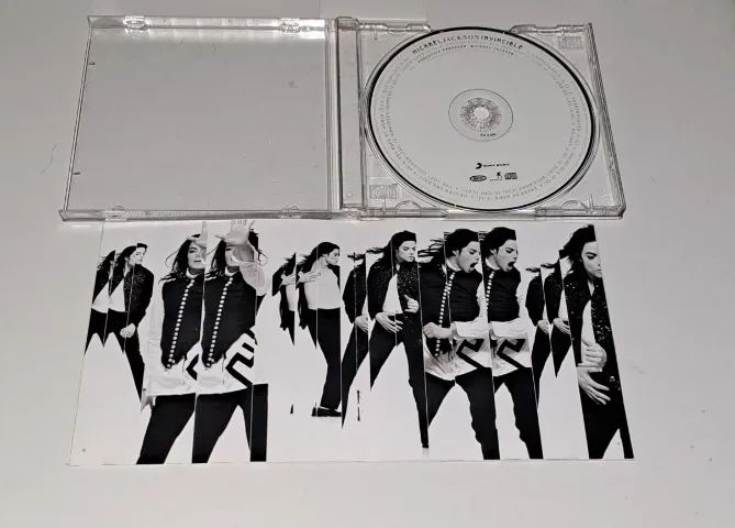 CD Michael Jackson - Invincible (2001) - 1ª Tiragem Rara - Foto 2