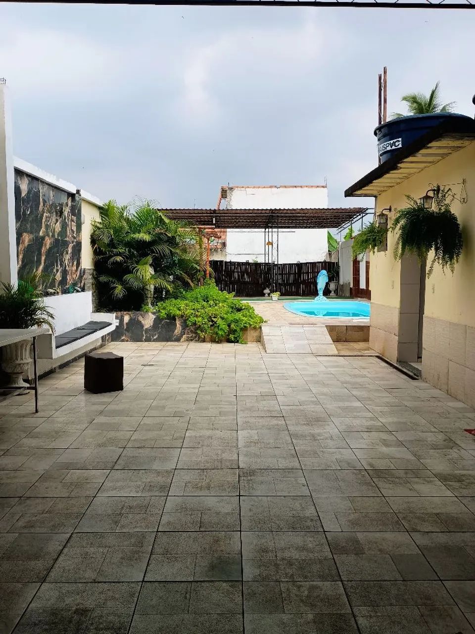 VENDO LINDO SALÃO DE FESTAS COM PISCINA  - Foto 2