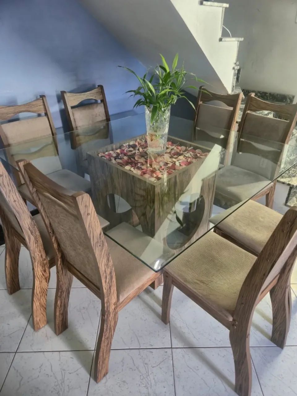 Mesa de Jantar com 8 Cadeiras