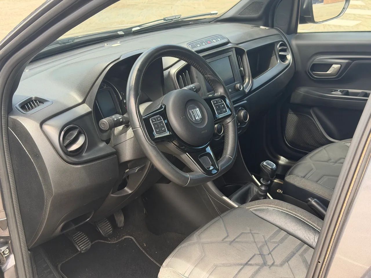 Fiat Strada Volcano 1.3 Flex 8V CD 2021 - Foto 5