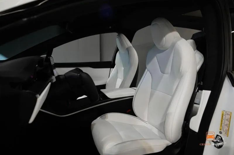 Tesla Model X Plaid Eletrico, foto 11 de 20