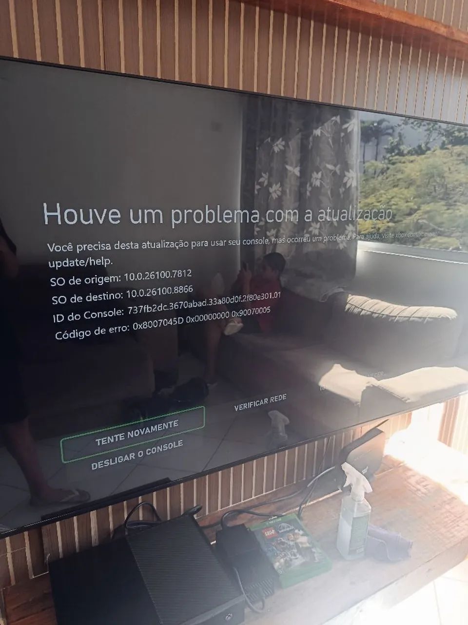 Xbox one com 2 controles completo na caixa - Usado com defeito  - Foto 3