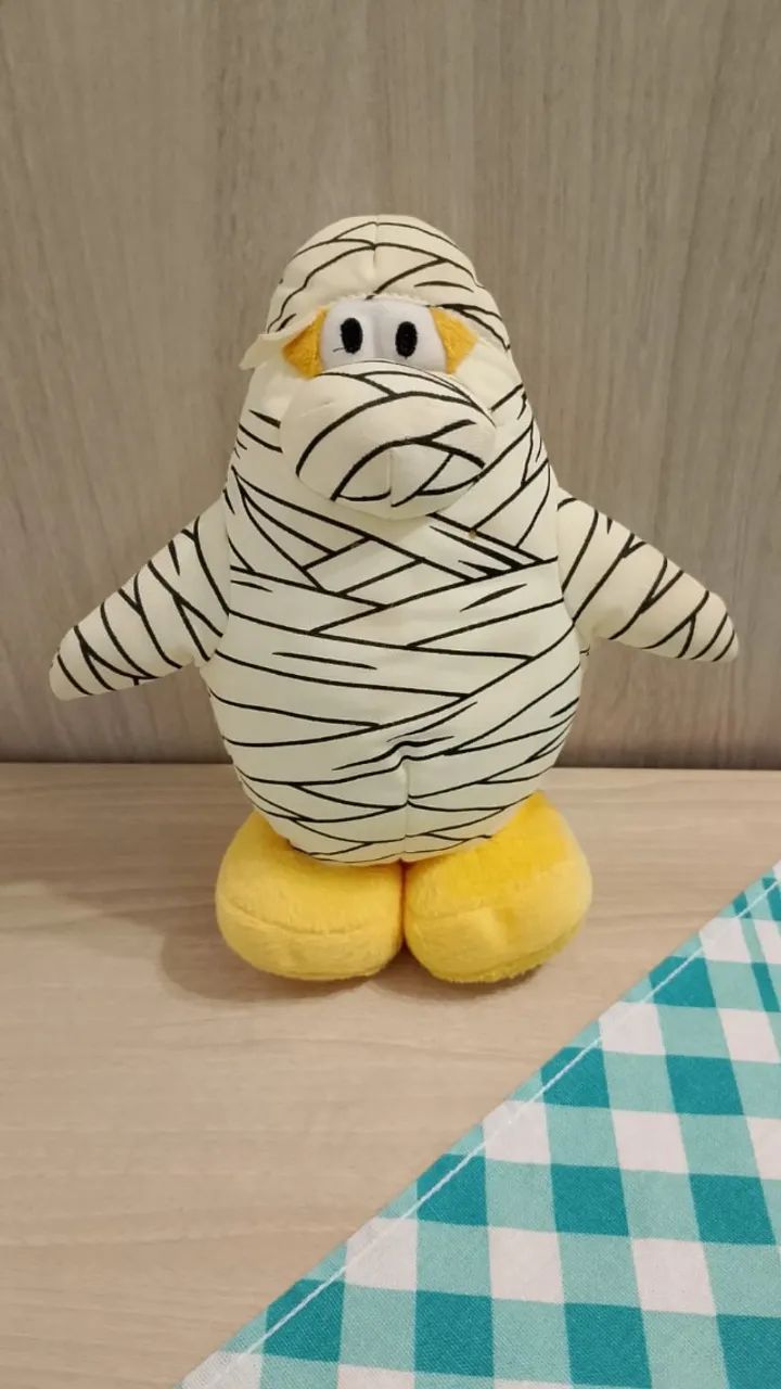 Pelucia Club Penguin