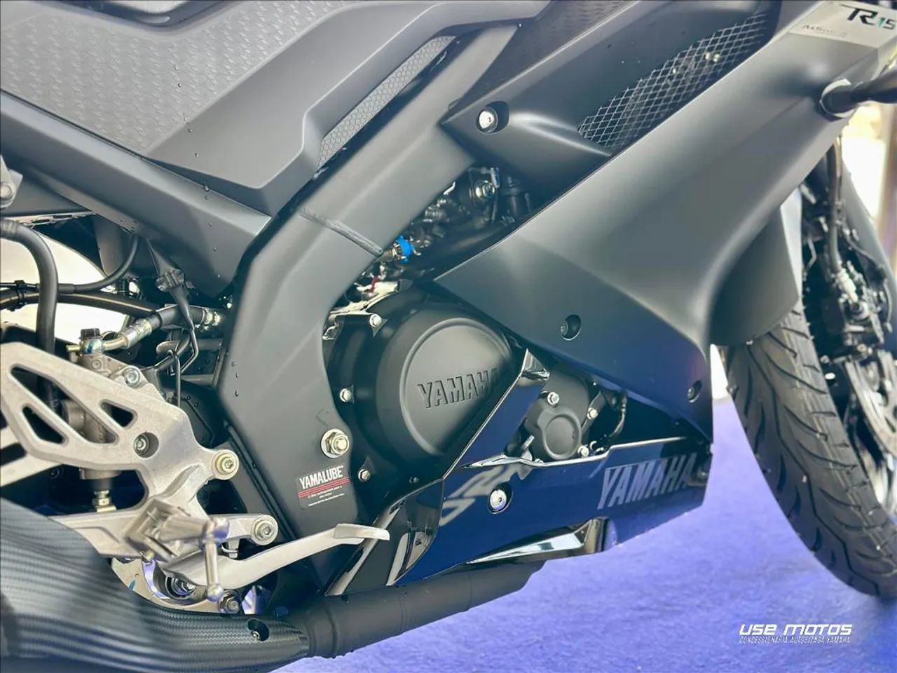 YAMAHA YZF R15 - Foto 5
