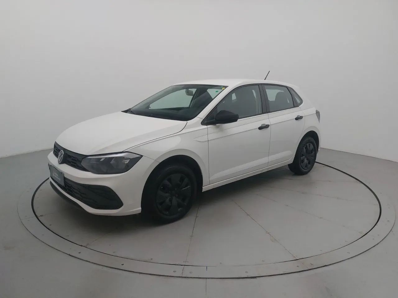 Volkswagen Polo Track 1.0 Flex 12V 5p, foto 1 de 18