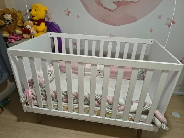 Berço+ guarda-roupa+ cômoda quarto bebê