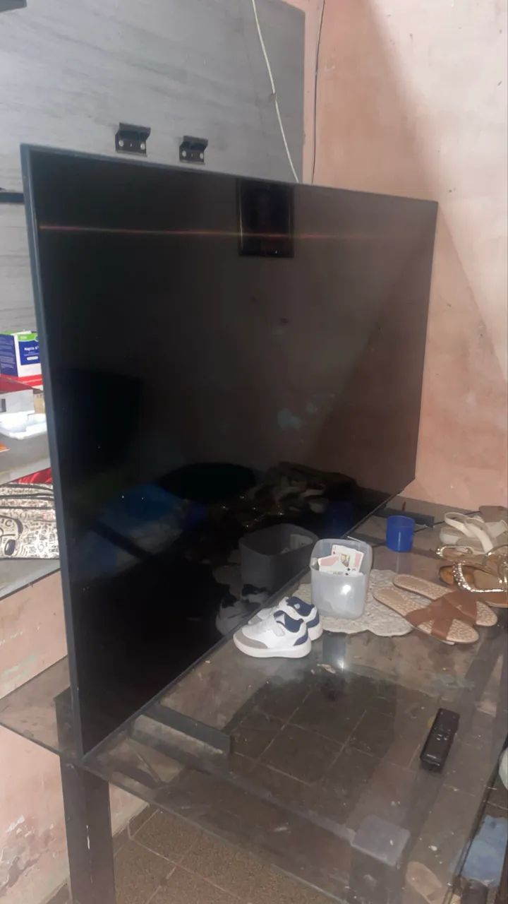 Vendo Tv Samsung 65 polegadas 4k filé funcionando tudo sem defeito e sem detalhes!! - Foto 4