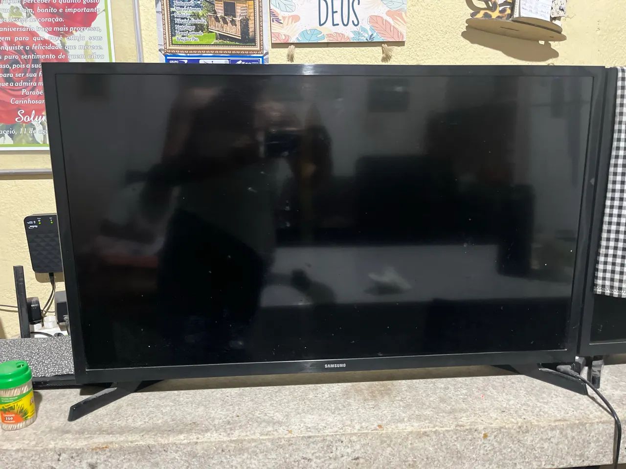 TELEVISÃO SEMINOVA 32POLEGADAS