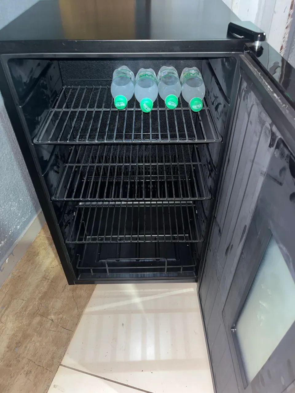 Cervejeira/frigobar fisher 92l - Foto 4