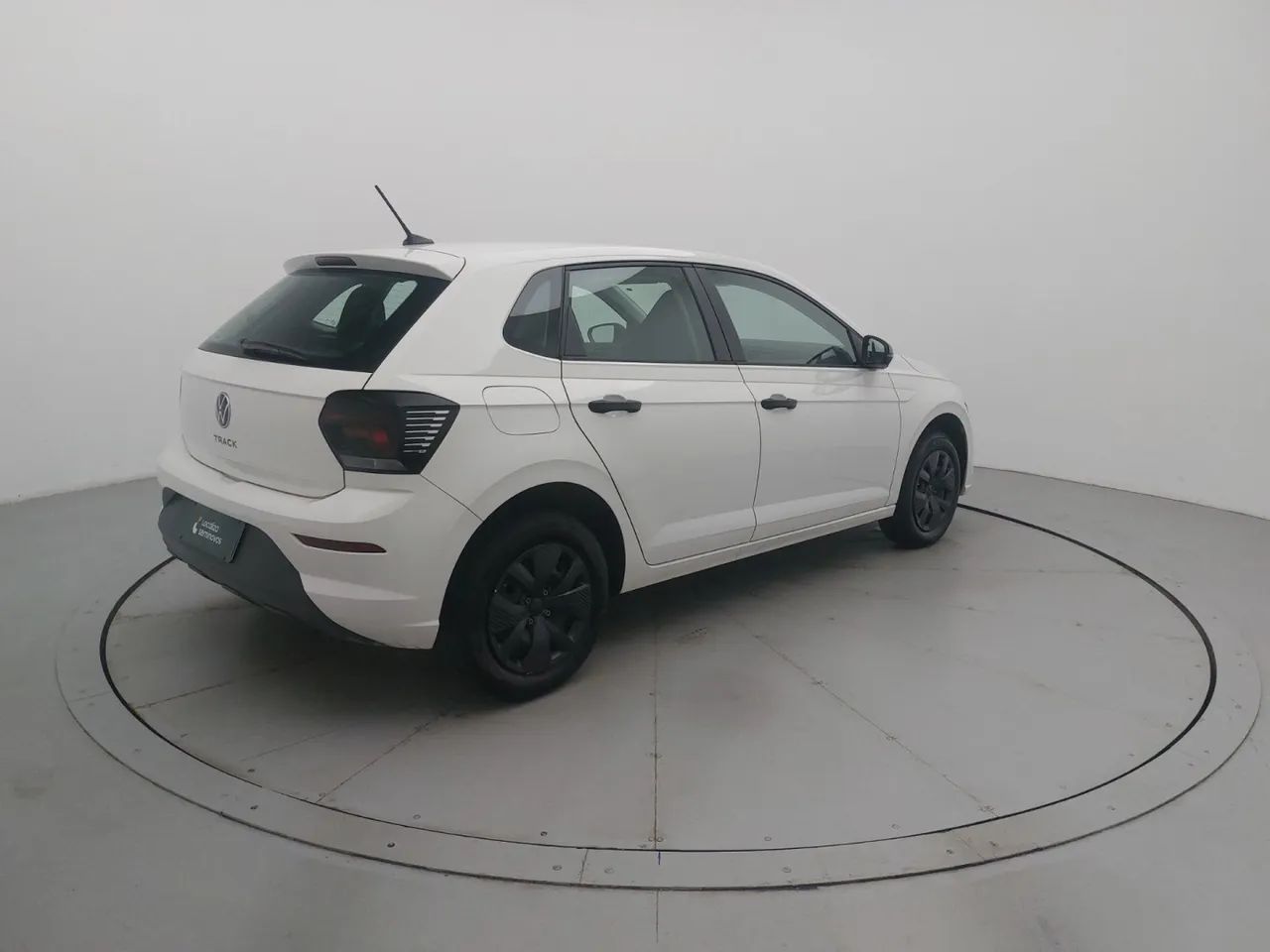Volkswagen Polo Track 1.0 Flex 12V 5p, foto 5 de 18