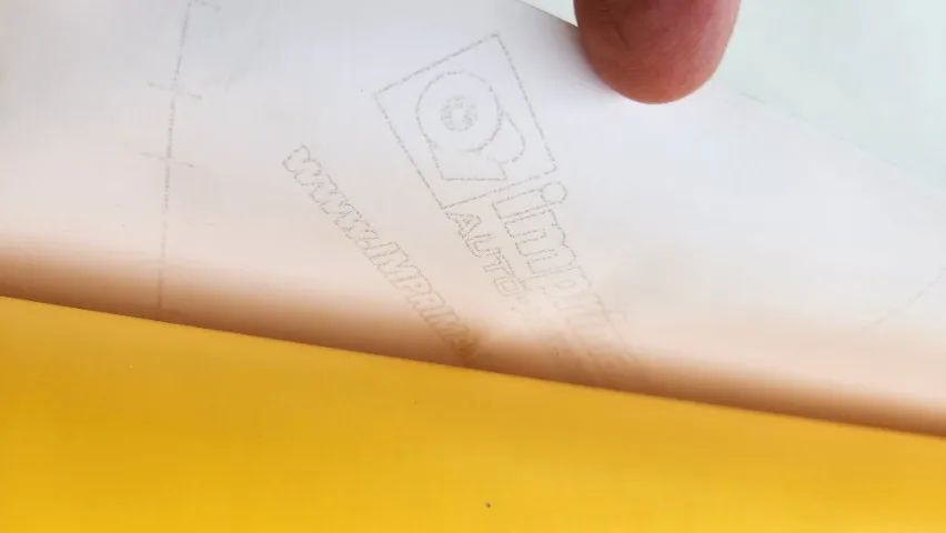 Adesivo amarelo - Foto 2
