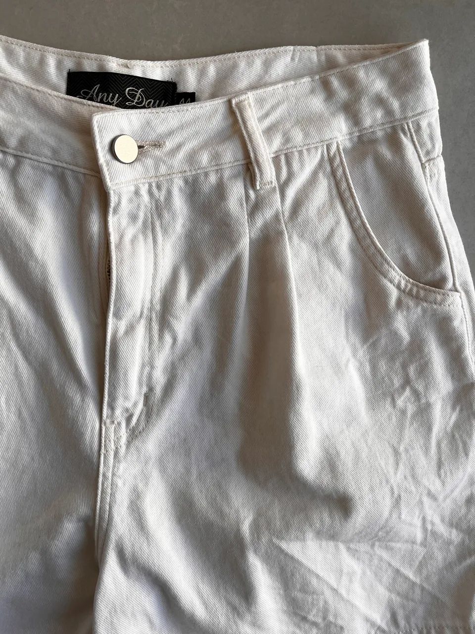 Bermuda feminina off white 44 - Foto 3