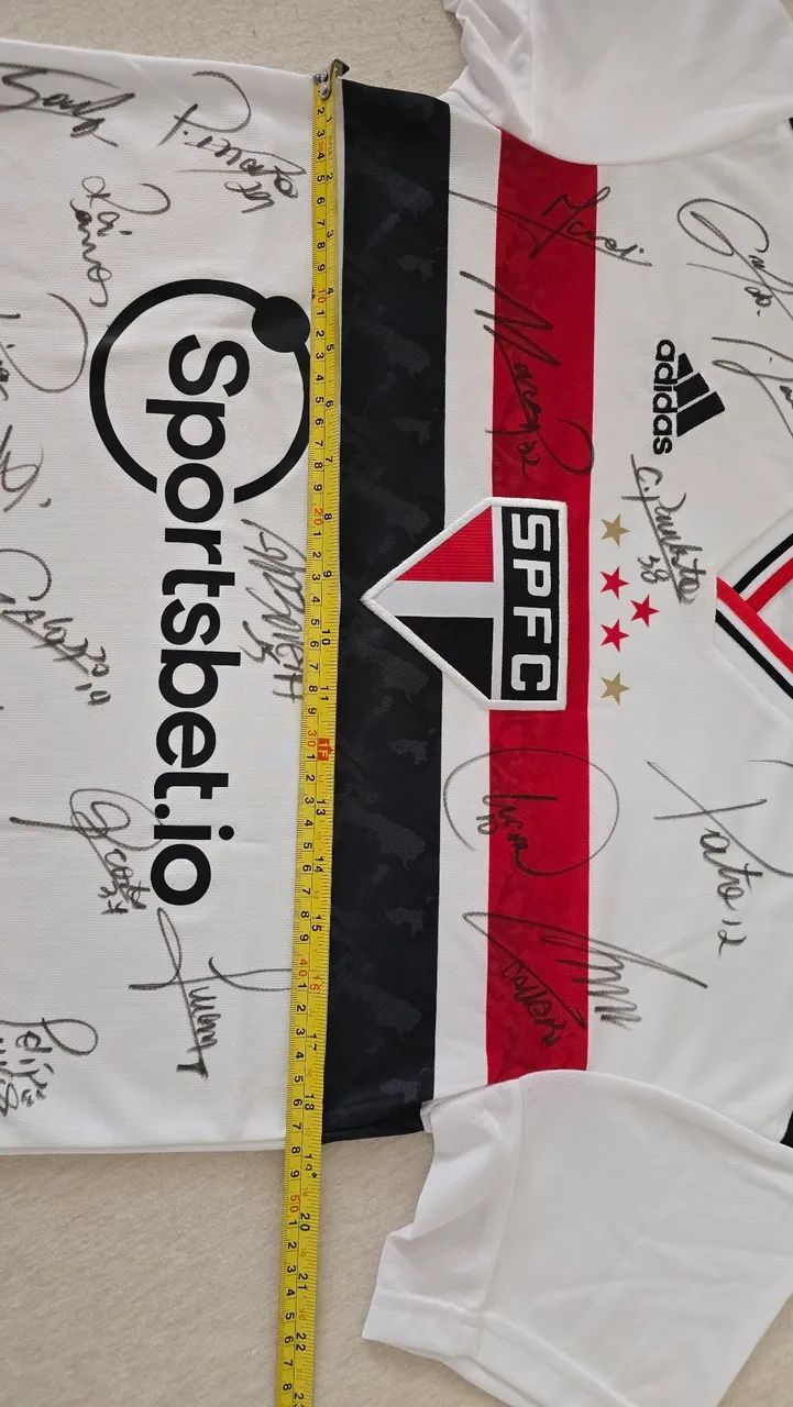 Camisa Oficial São Paulo FC 2023 - Elenco Campeão da Copa do Brasil - Autografada - Foto 5