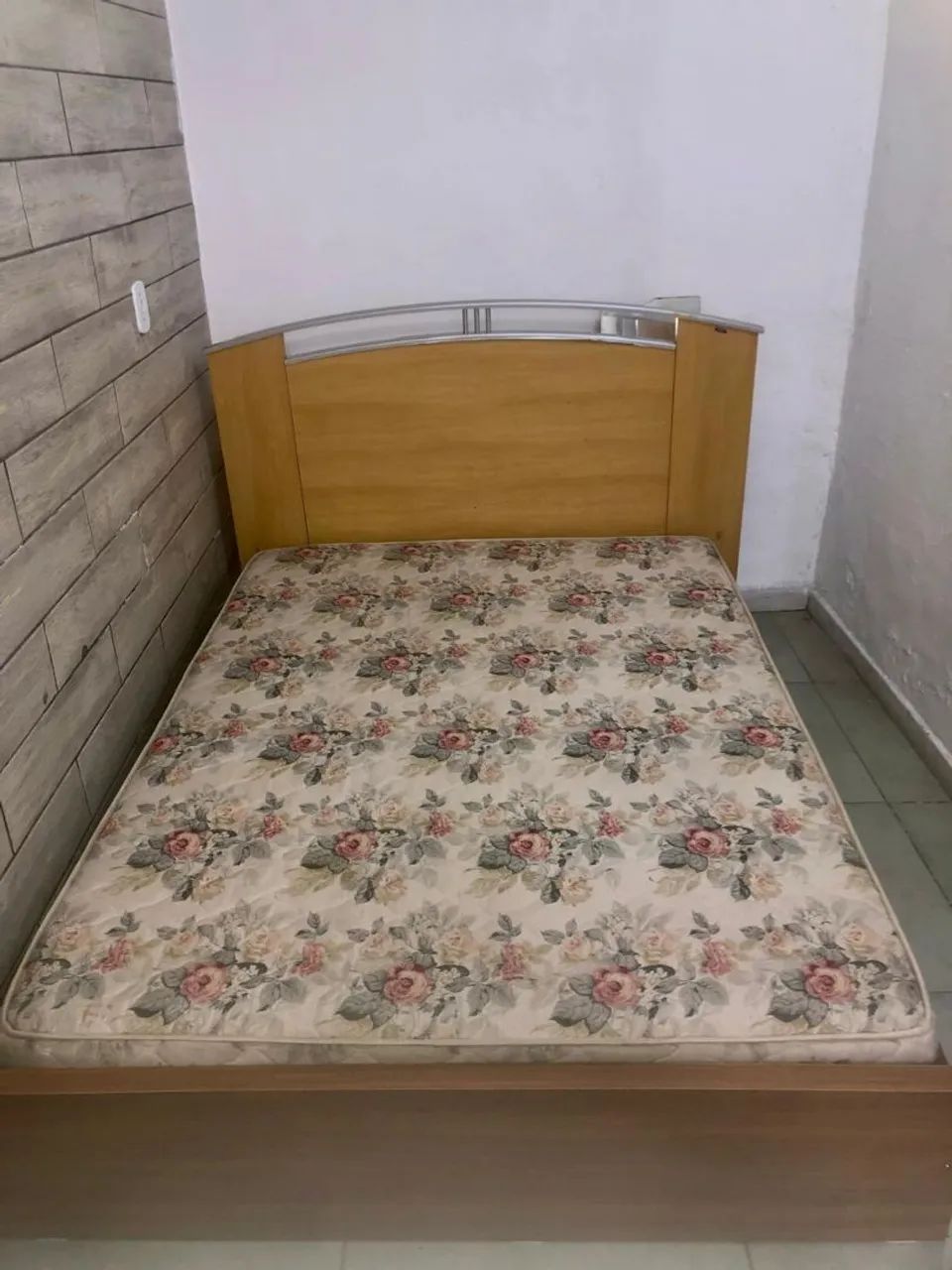 Cama com colchão  - Foto 5