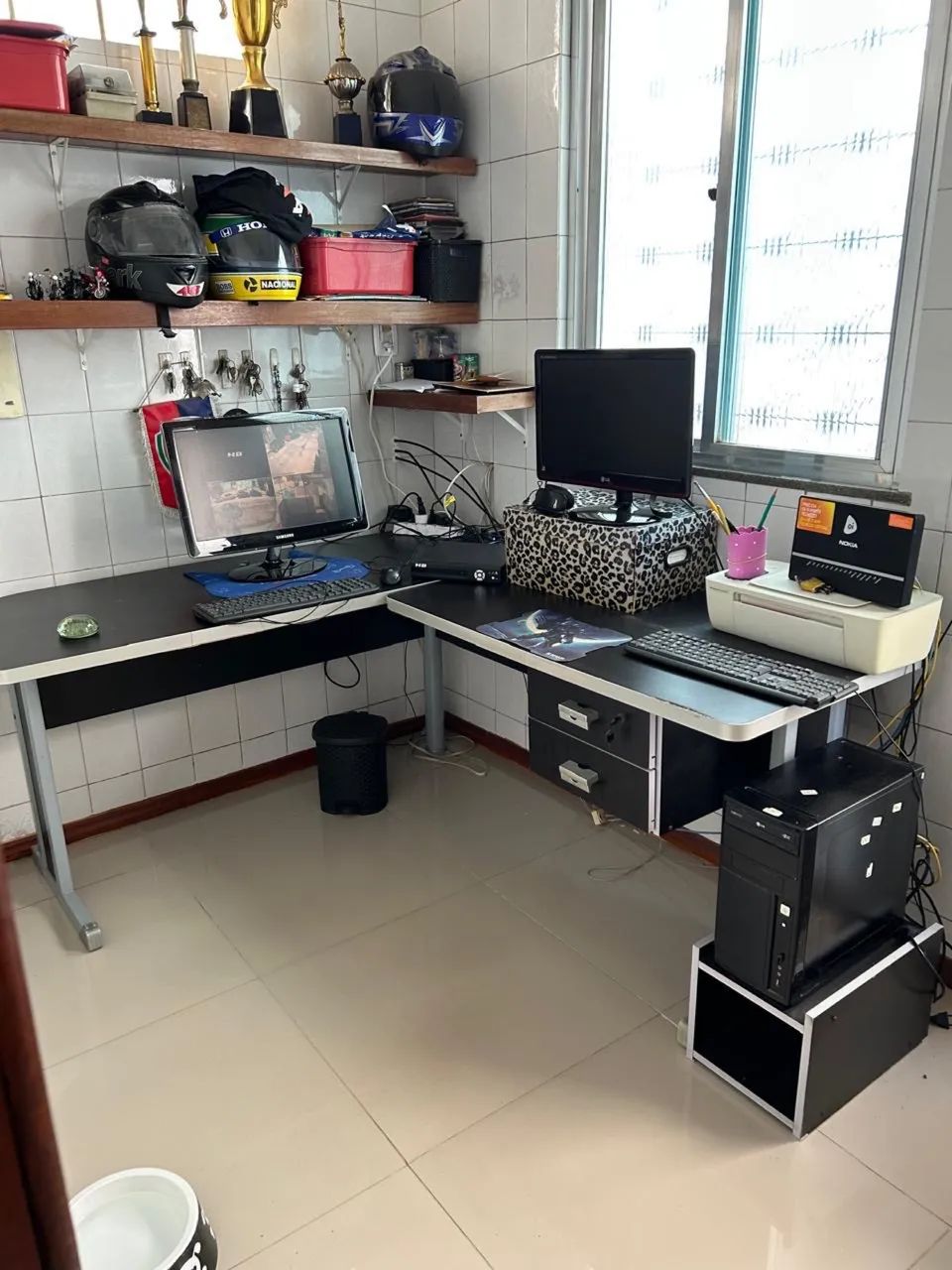 Mesa para computador R$ 230,00 - Foto 4