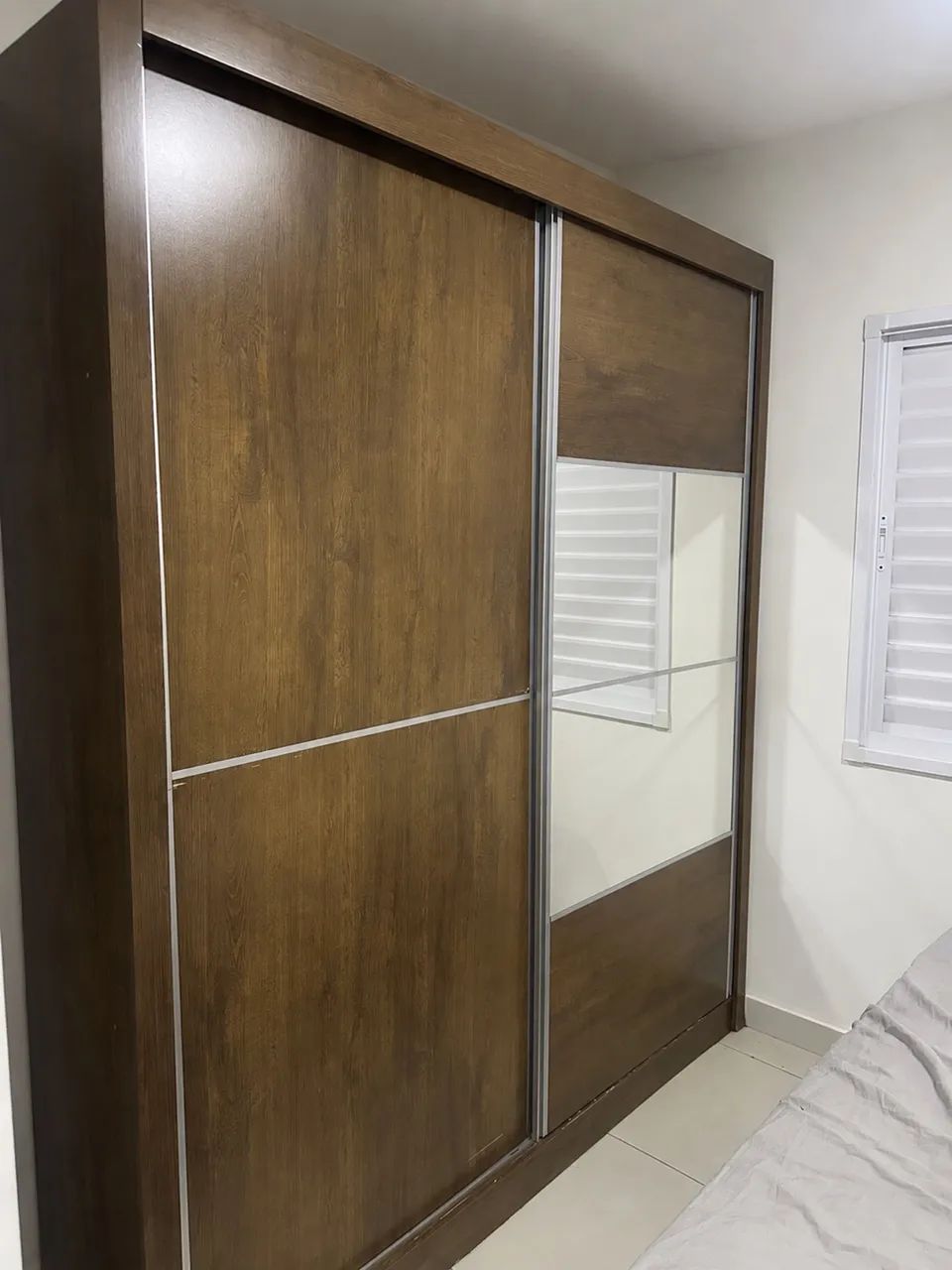 Guarda roupa de casal 