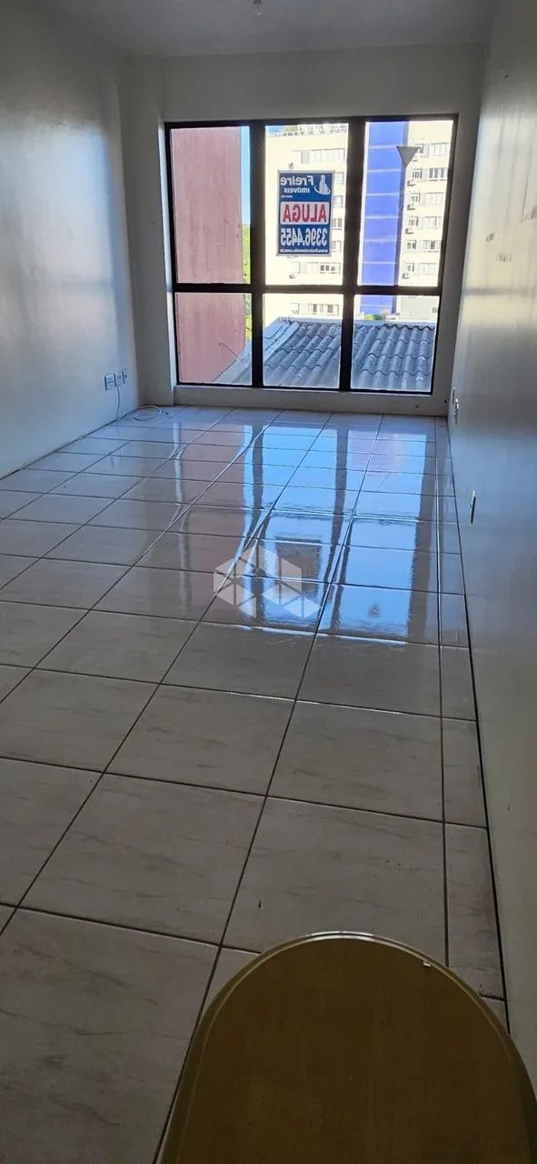 Excelente Sala Comercial em Petrópolis!!!