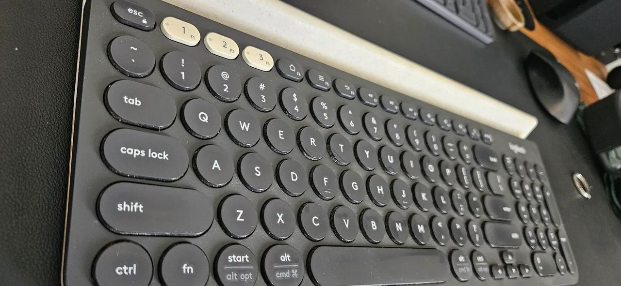 Teclado Logitech K780 - Foto 2