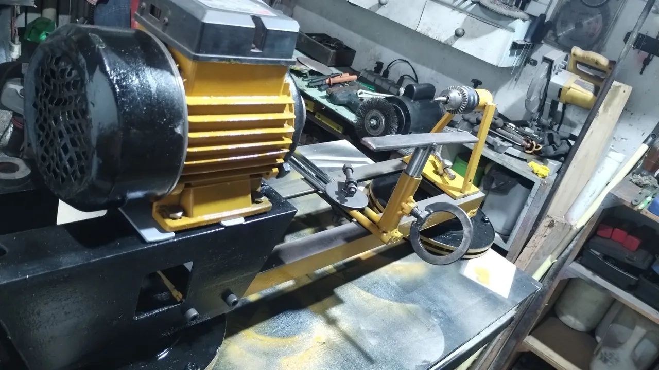 Mini Torno Elétrico para Madeira - Foto 3