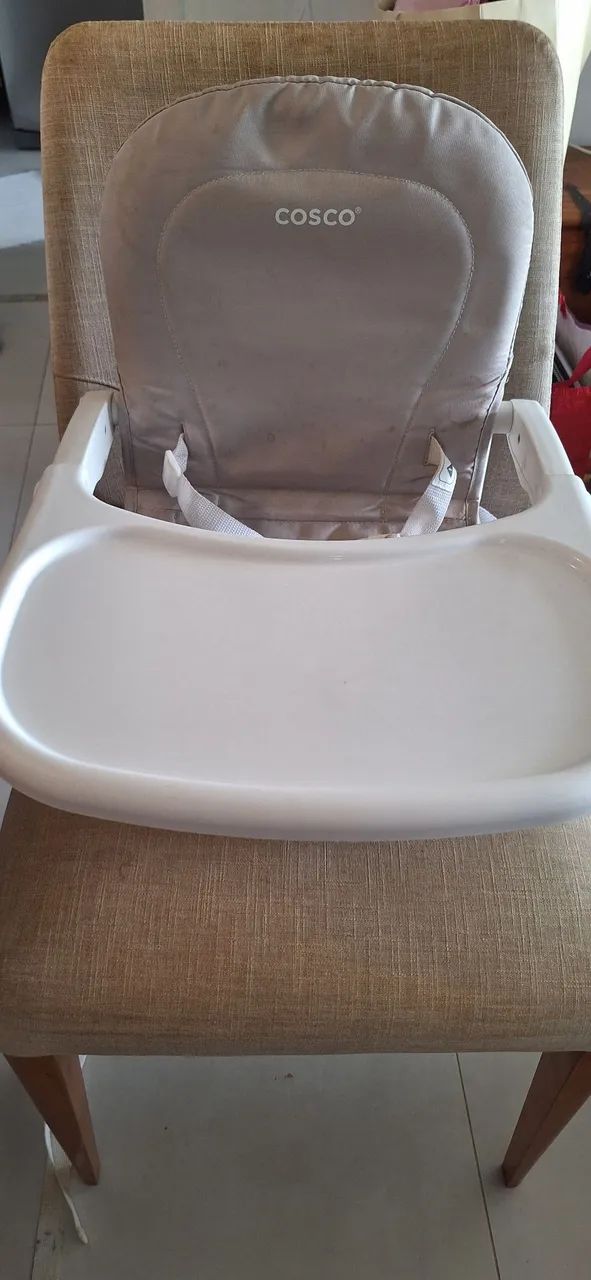 Assento de alimentação  portátil Cosco para bebës - Foto 2