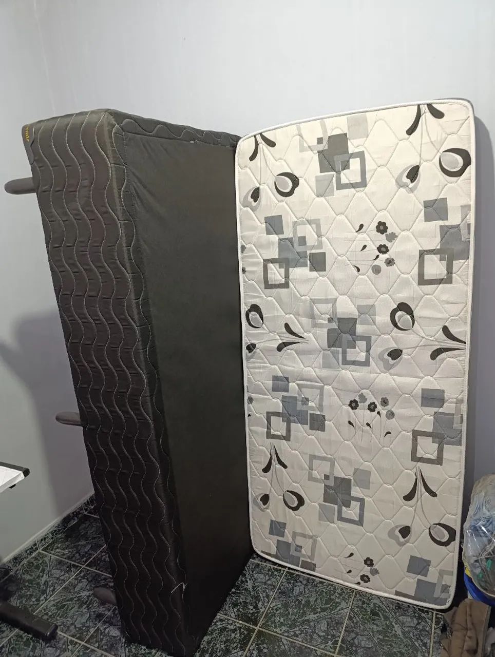 Cama Box de Solteiro Semi nova  - Foto 5