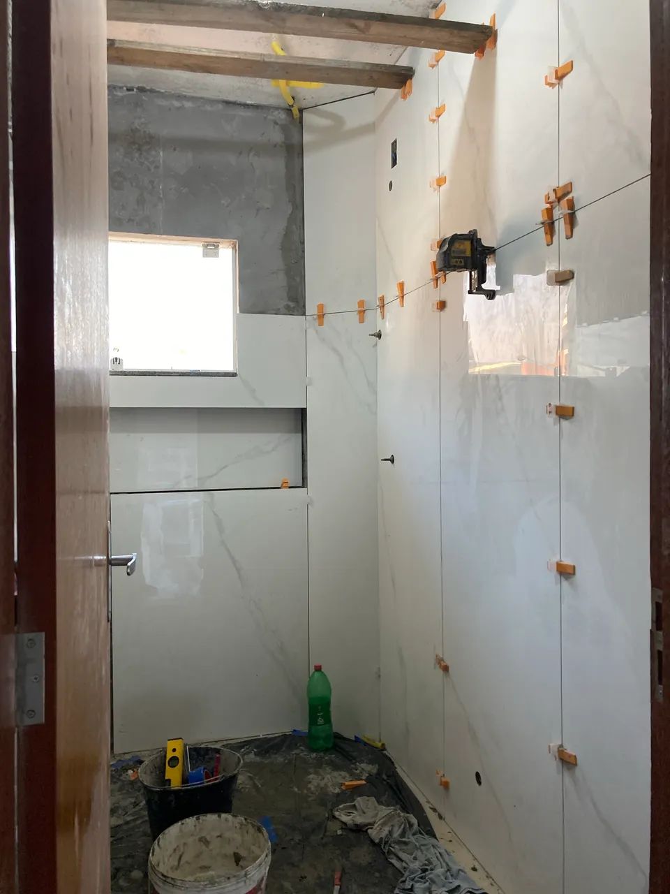 Procura-se ajudante de Azulejista  - Foto 4