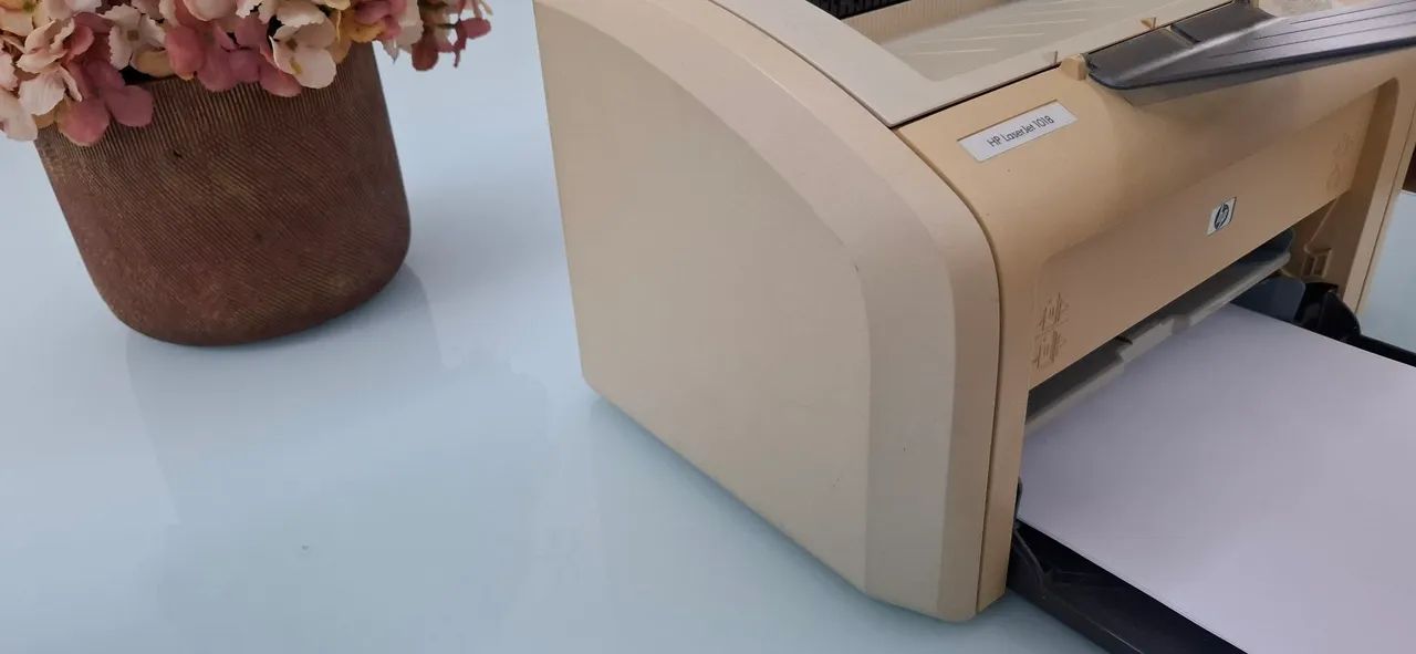 Impressora HP LaserJet 1018 usada - Foto 4