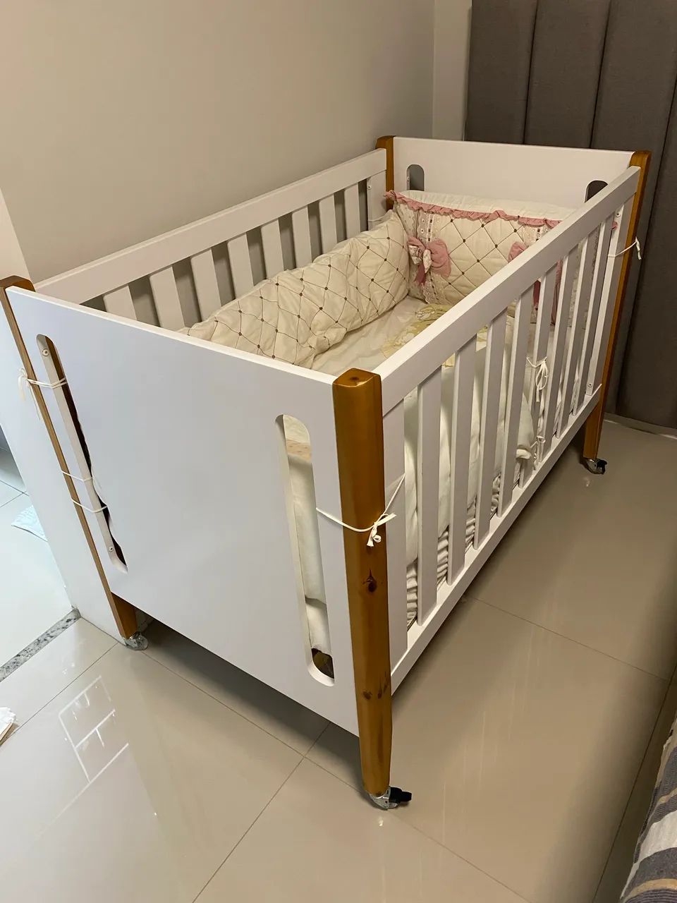 Berço 3x1 + Colchão + PillowTop + Prot. Lateral 