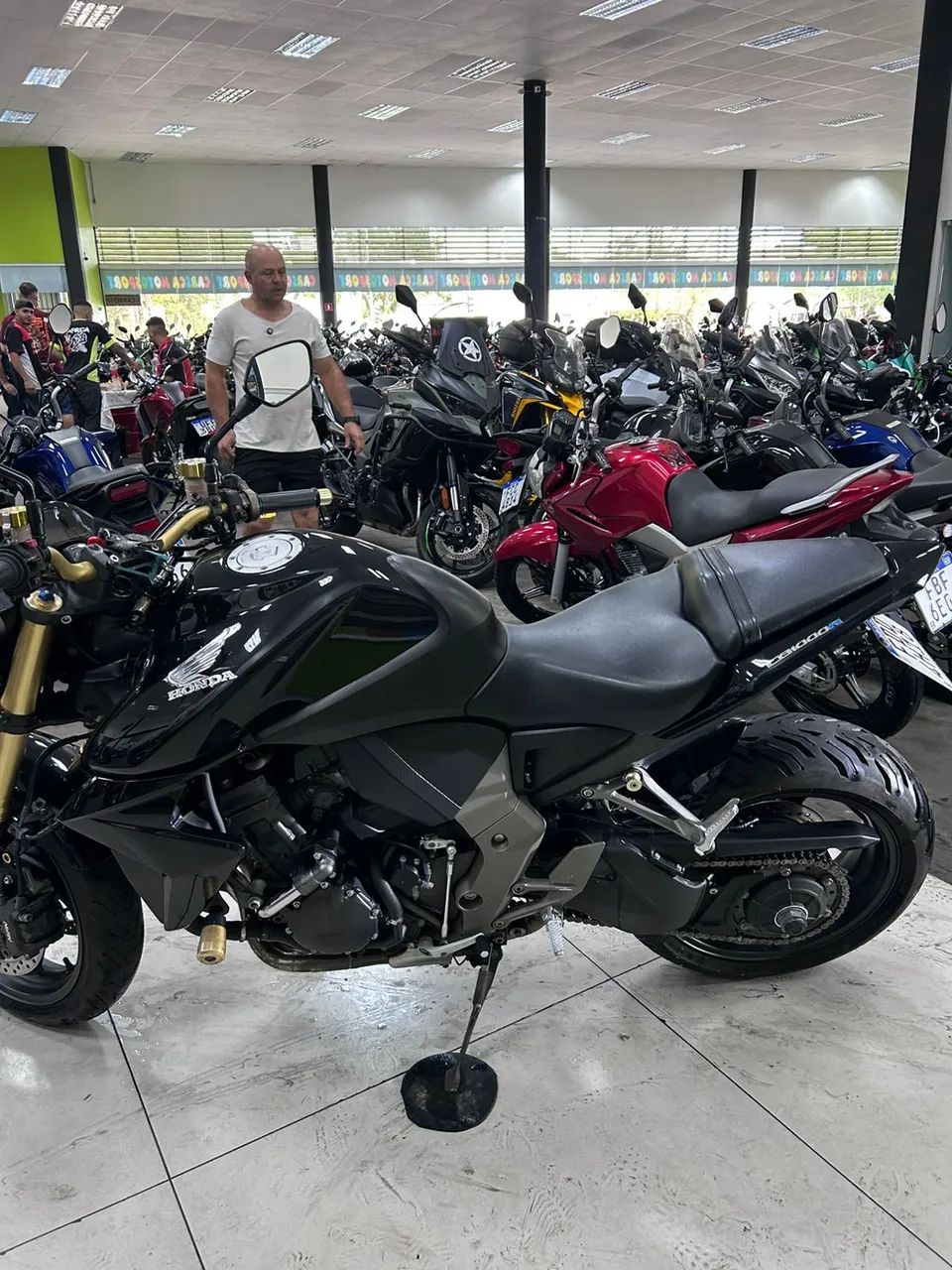 HONDA CB 1000R - Foto 2