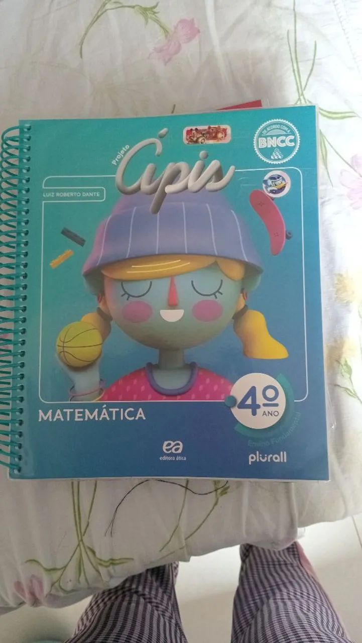 Vendo livro de matemática 4 ano
