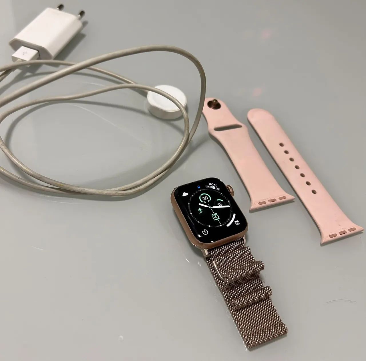Apple Watch Series 4 - Rosé 40mm