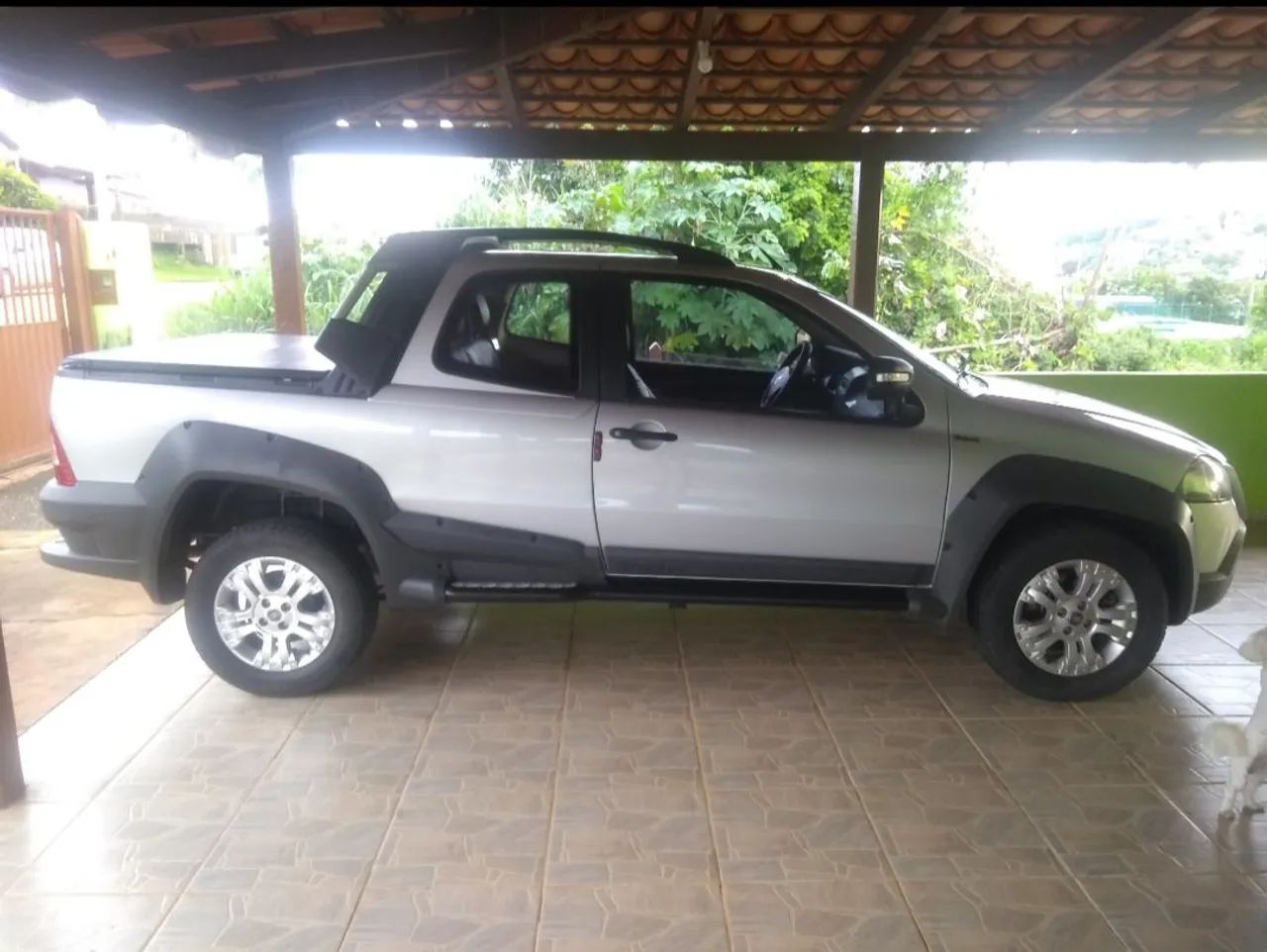 Fiat Strada Adventure1.8/ 1.8 Locker Flex CD 2012 - Foto 3