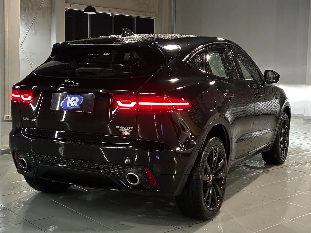 Jaguar E-Pace R-dynamic HSE 2.0 AWD 300cv Aut. 2019 - Foto 5