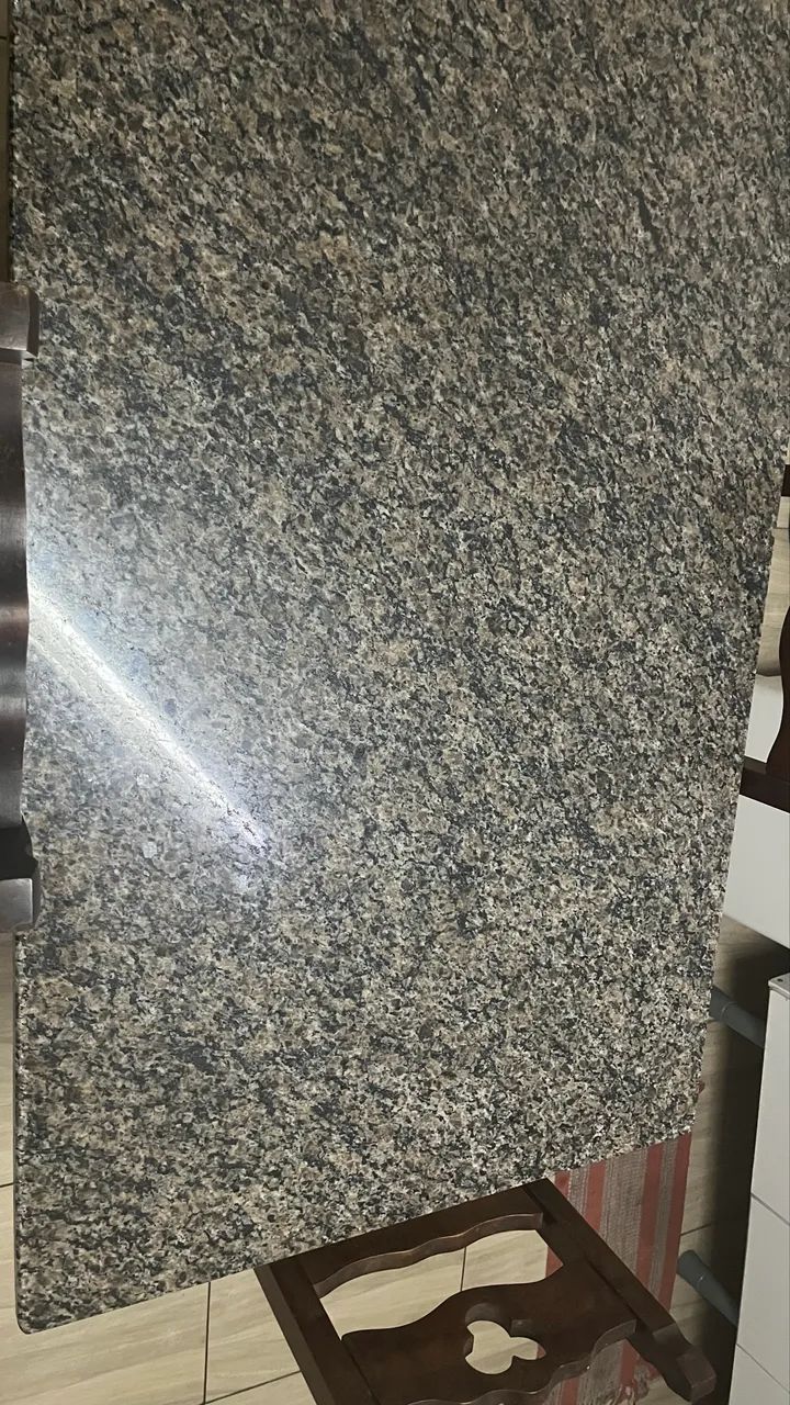 Mesa de Madeira com Tampo de Granito (Venda Separada) - Foto 2