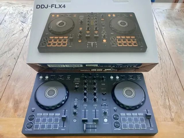 Controladora DDJ FLX4 semi-nova - Foto 5