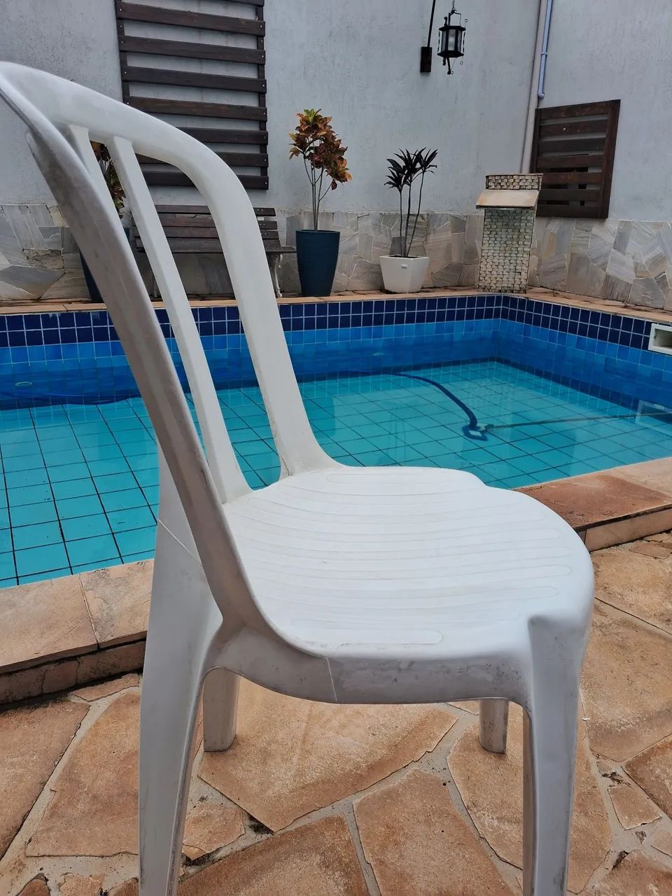 Cadeiras de plástico usadas - Foto 2