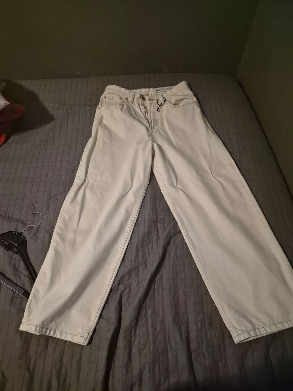 Calça jeans bersheka bege - Foto 2