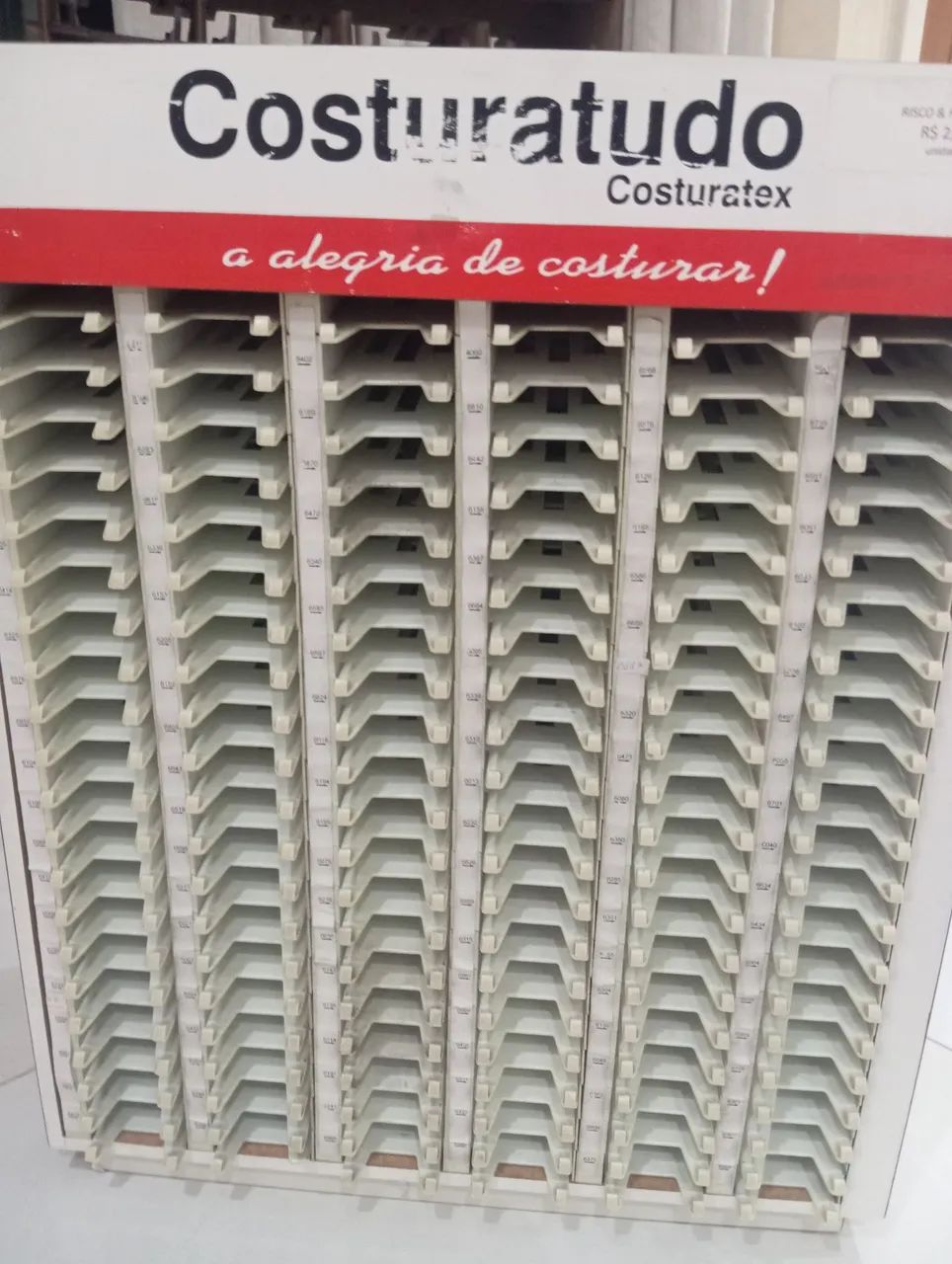 Expositor de linhas - Foto 2