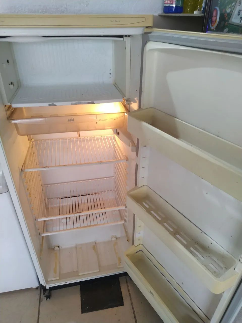 Geladeira CCE 320 Litros  - Foto 2