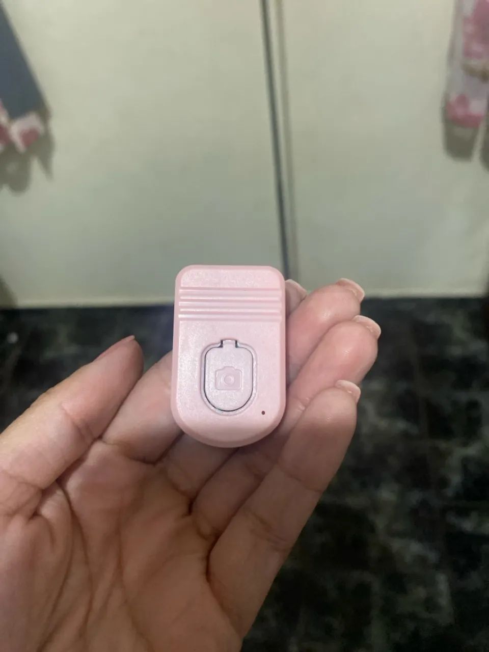 Bastão de selfie com controle via Bluetooth  - Foto 2