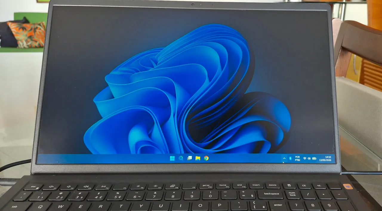 Notebook Dell Inspiron 15 3583 2TB 256 SSD I5 8GB - Notebooks