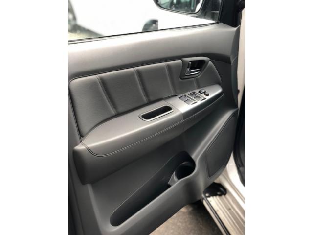 TOYOTA HILUX 3.0 SRV TOP 4X4 CD 16V 2014 - Foto 3
