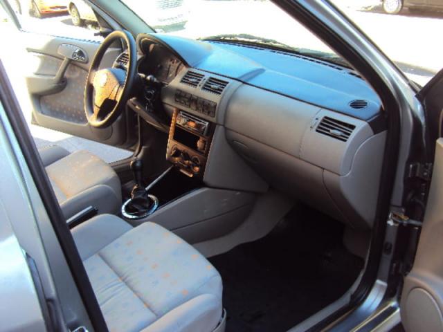 VOLKSWAGEN PARATI 1.6 MI (Geracao III) 4P 2002 - Foto 15