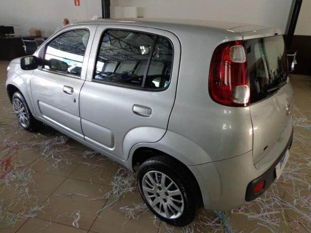 Fiat Uno VIVACE 1.0 4 PORTAS - Foto 5